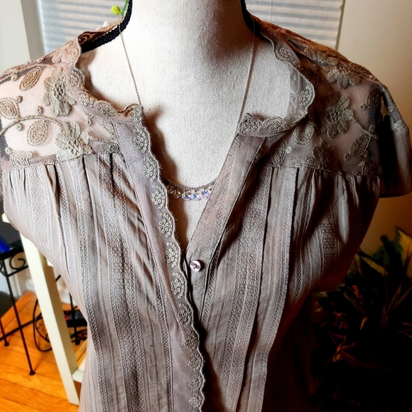 ARCHITECT- NWT- Cap sleeves. Gorgeous - Picture 3 of 5